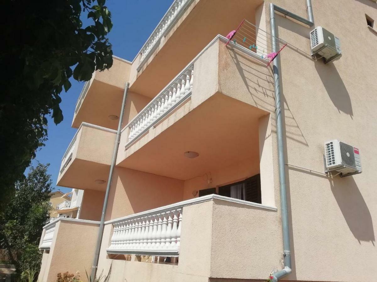ביוגראד נה מורו Apartment Plavia Biograd מראה חיצוני תמונה