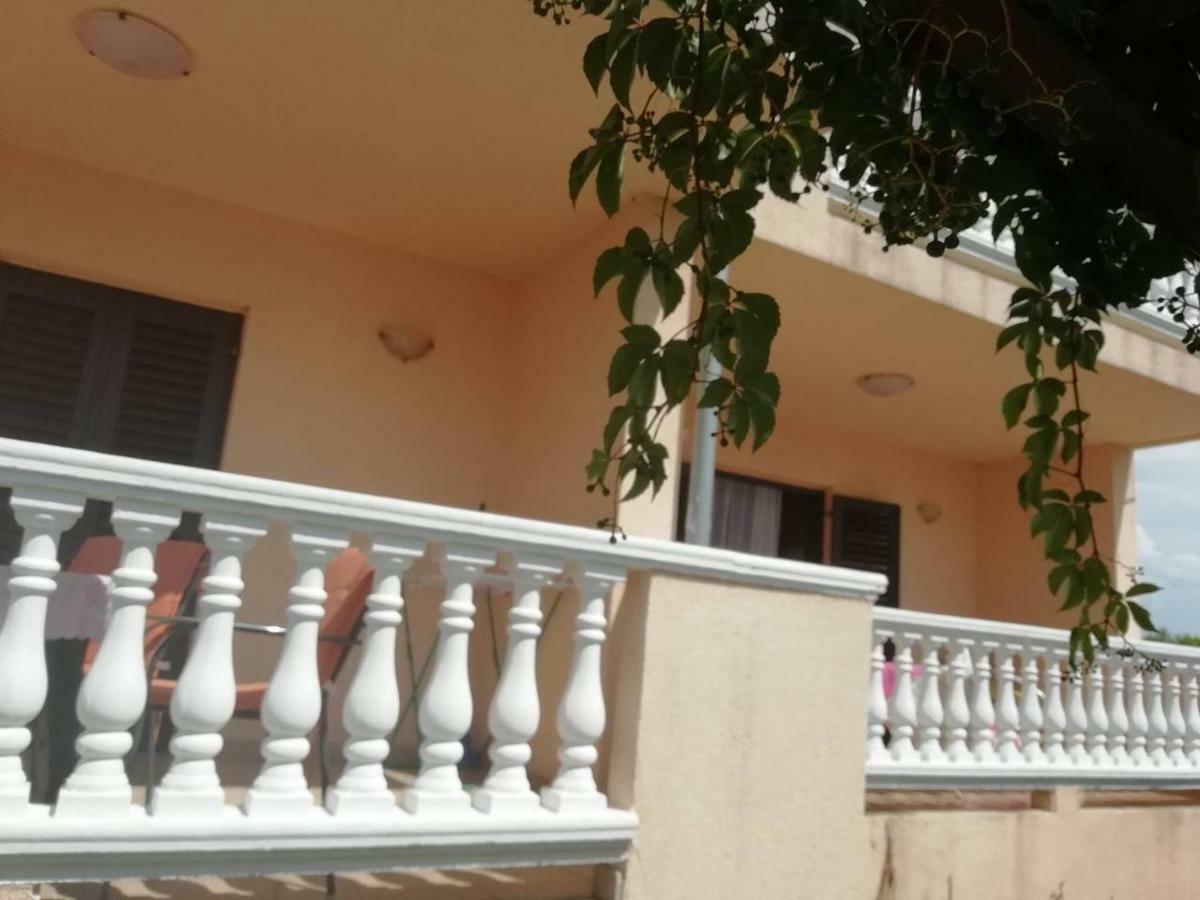ביוגראד נה מורו Apartment Plavia Biograd מראה חיצוני תמונה