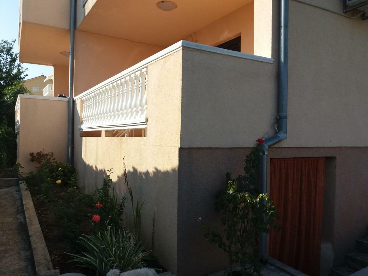 ביוגראד נה מורו Apartment Plavia Biograd מראה חיצוני תמונה